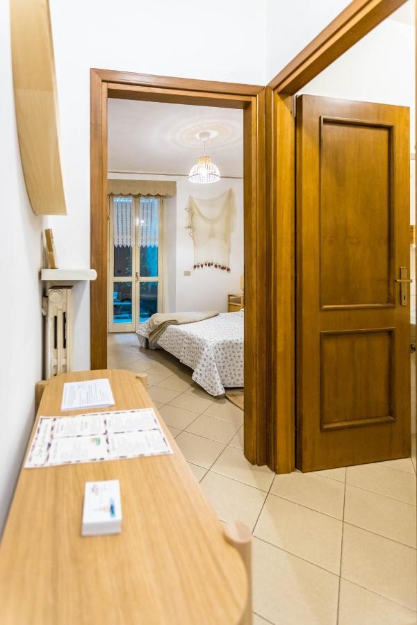 Lago Azzurro Apartment Varenna Exterior foto